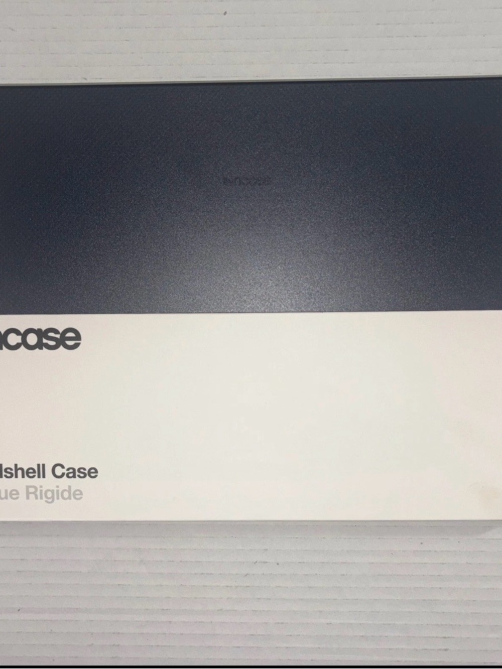 Incase Hard shell - M2 2022 MACBOOK AIR 13" - Hardshell Case Black